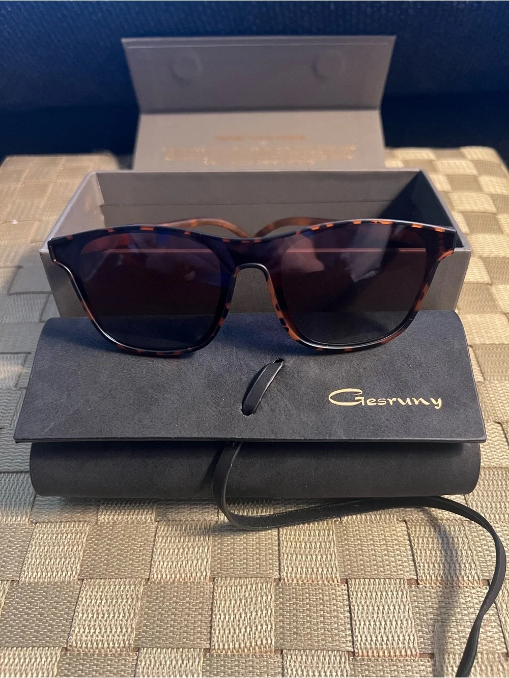 Men’s modern TR90 Sunglasses Lightweight UV400 Protection